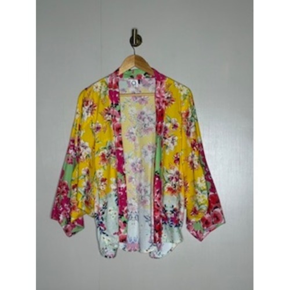 Akemi + Kin Yellow Floral Kimono Wrap Top Open Front Cardigan S/M
